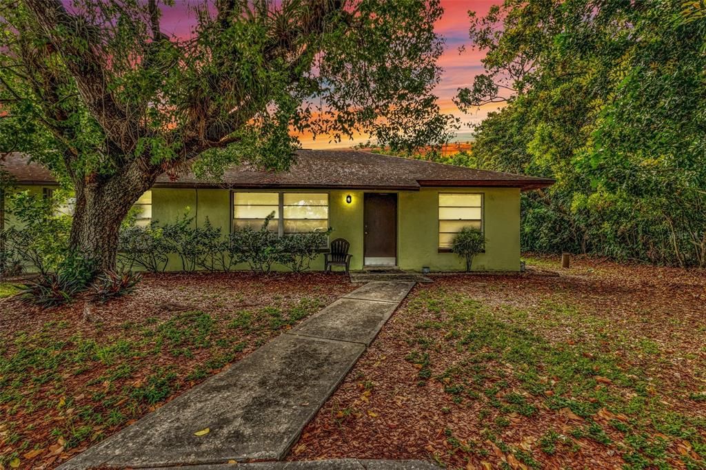For Sale: $349,900 (4 beds, 0 baths, 1800 Square Feet)