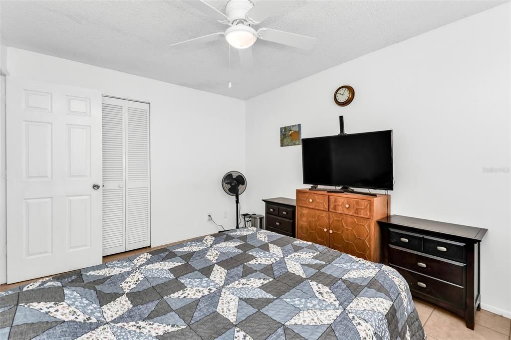For Sale: $349,900 (4 beds, 0 baths, 1800 Square Feet)