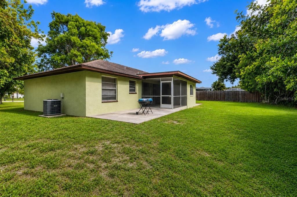 For Sale: $349,900 (4 beds, 0 baths, 1800 Square Feet)