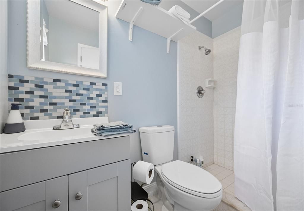 В аренду: $3,977 (3 спален, 2 ванн, 1113 Квадратных фут)