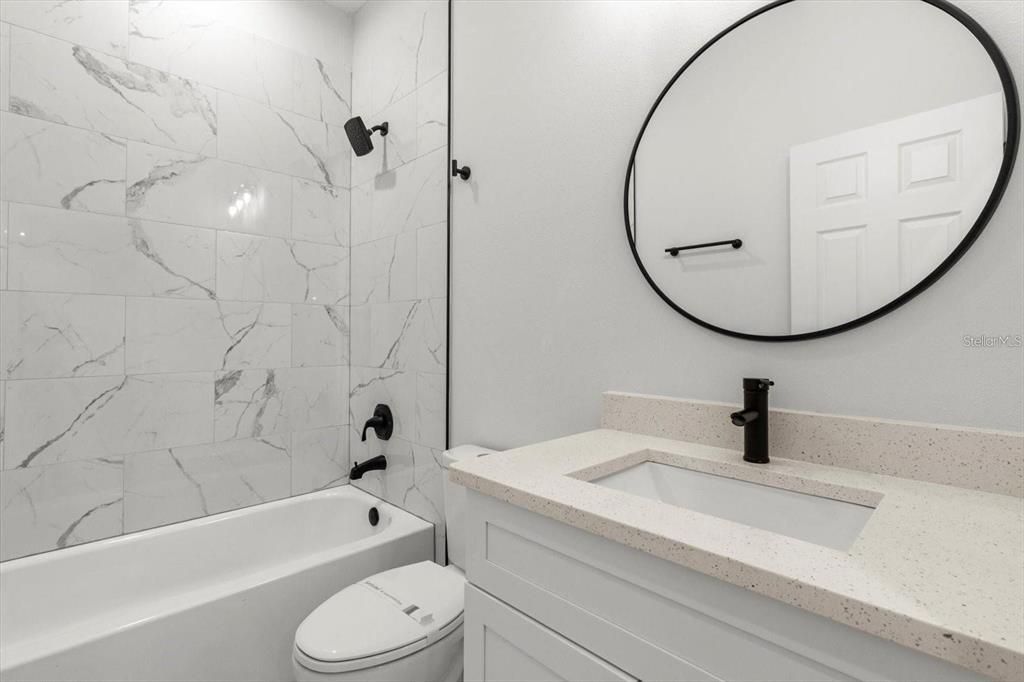 Active With Contract: $1,800 (3 beds, 2 baths, 1411 Square Feet)