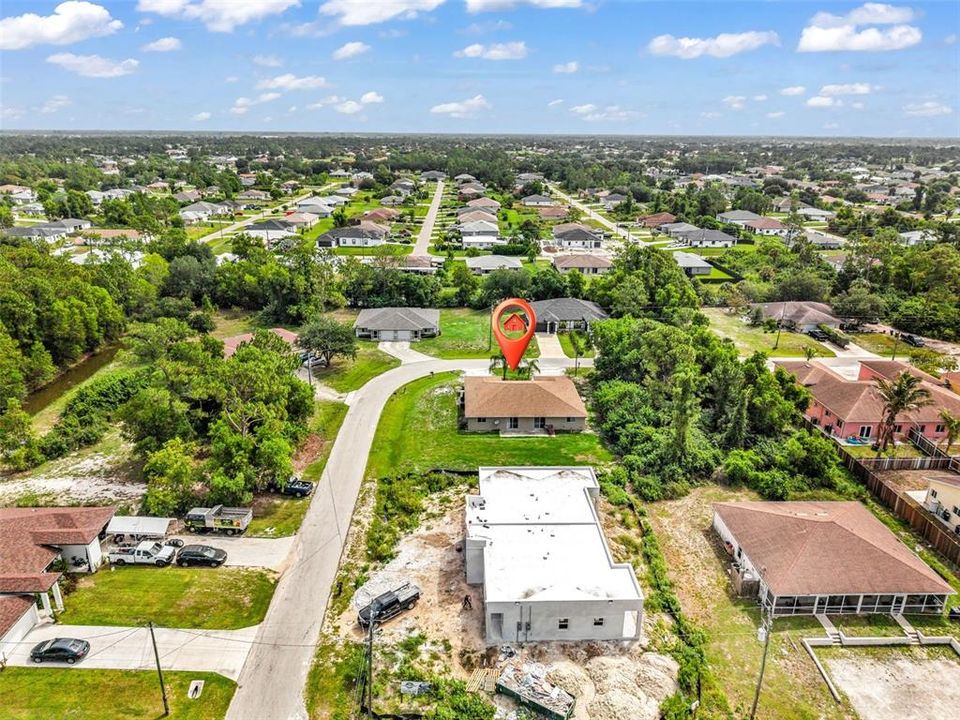 For Sale: $382,500 (6 beds, 0 baths, 2330 Square Feet)