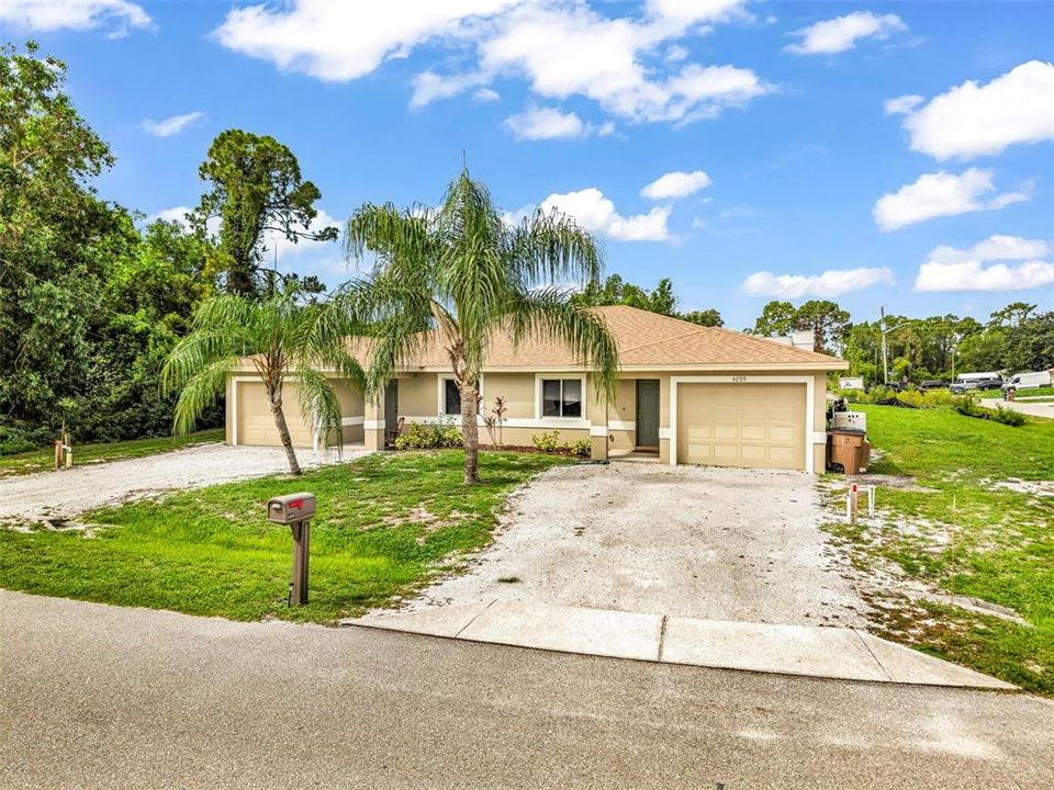 For Sale: $382,500 (6 beds, 0 baths, 2330 Square Feet)