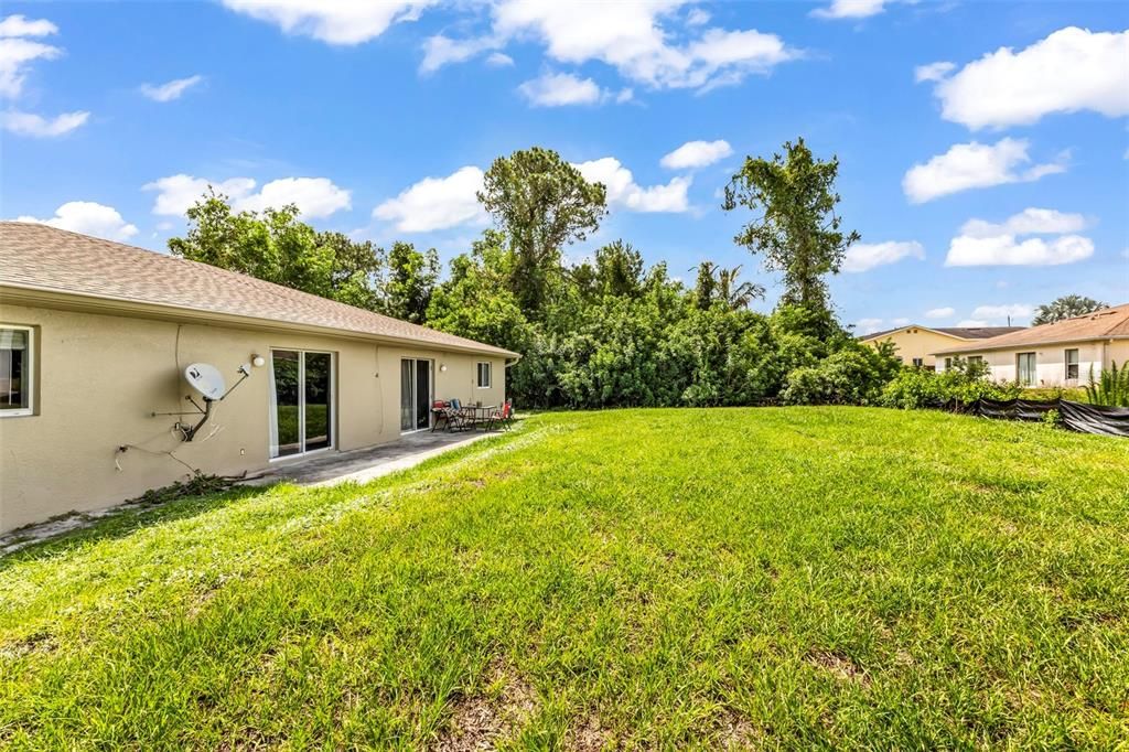 For Sale: $382,500 (6 beds, 0 baths, 2330 Square Feet)