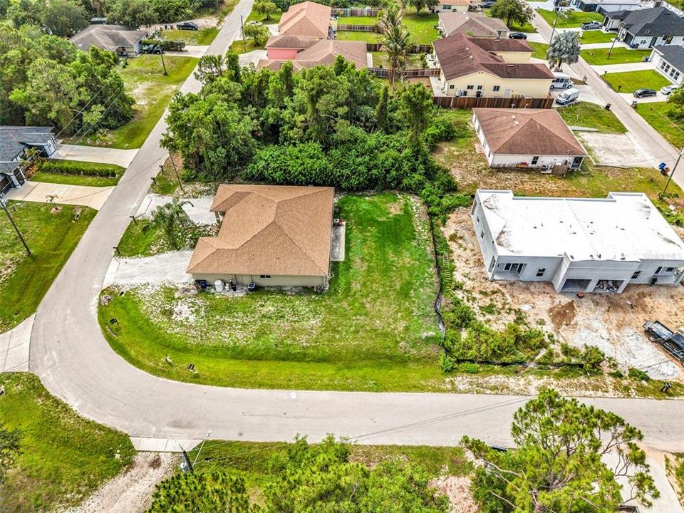 For Sale: $382,500 (6 beds, 0 baths, 2330 Square Feet)