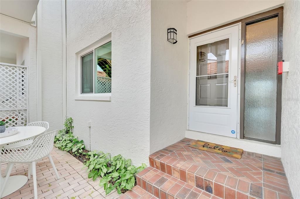 For Sale: $899,900 (3 beds, 2 baths, 1362 Square Feet)