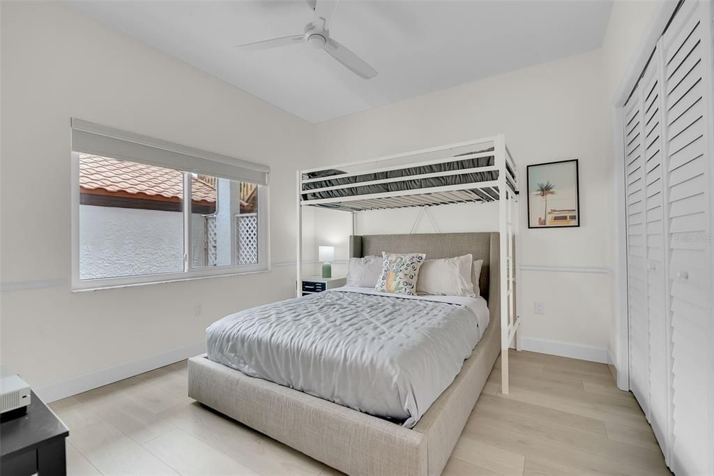 For Sale: $899,900 (3 beds, 2 baths, 1362 Square Feet)