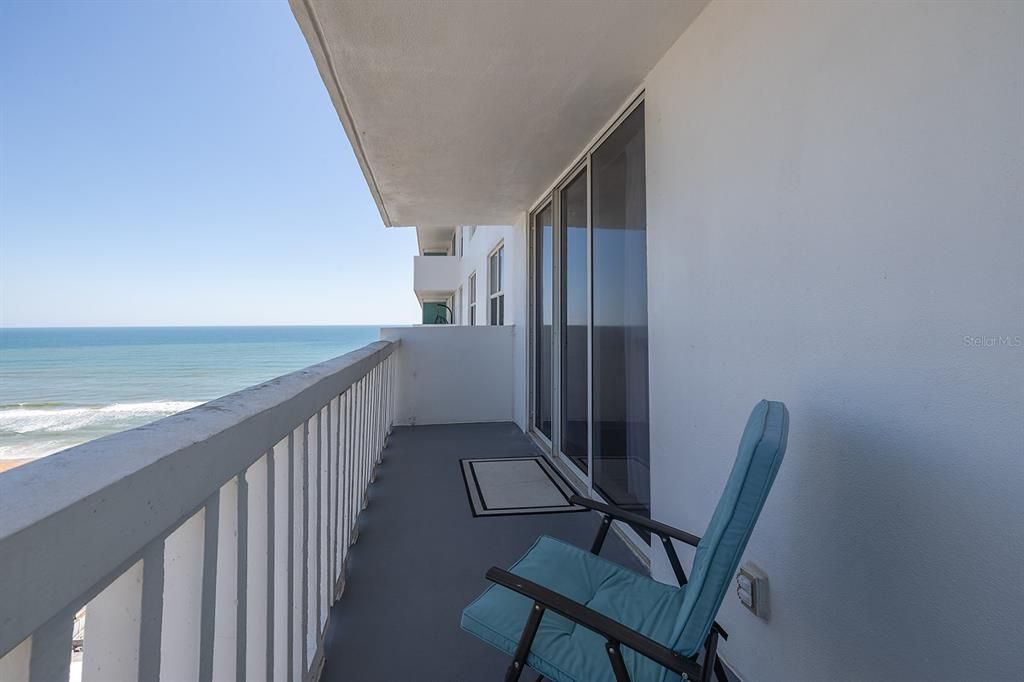 For Sale: $250,000 (2 beds, 2 baths, 1058 Square Feet)