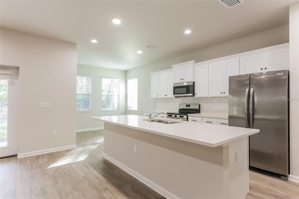 For Sale: $349,900 (4 beds, 2 baths, 124 Square Feet)
