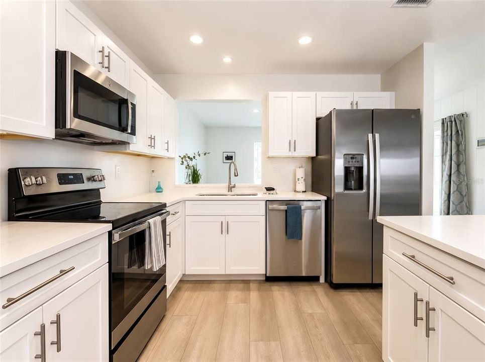 For Sale: $499,500 (3 beds, 2 baths, 1642 Square Feet)