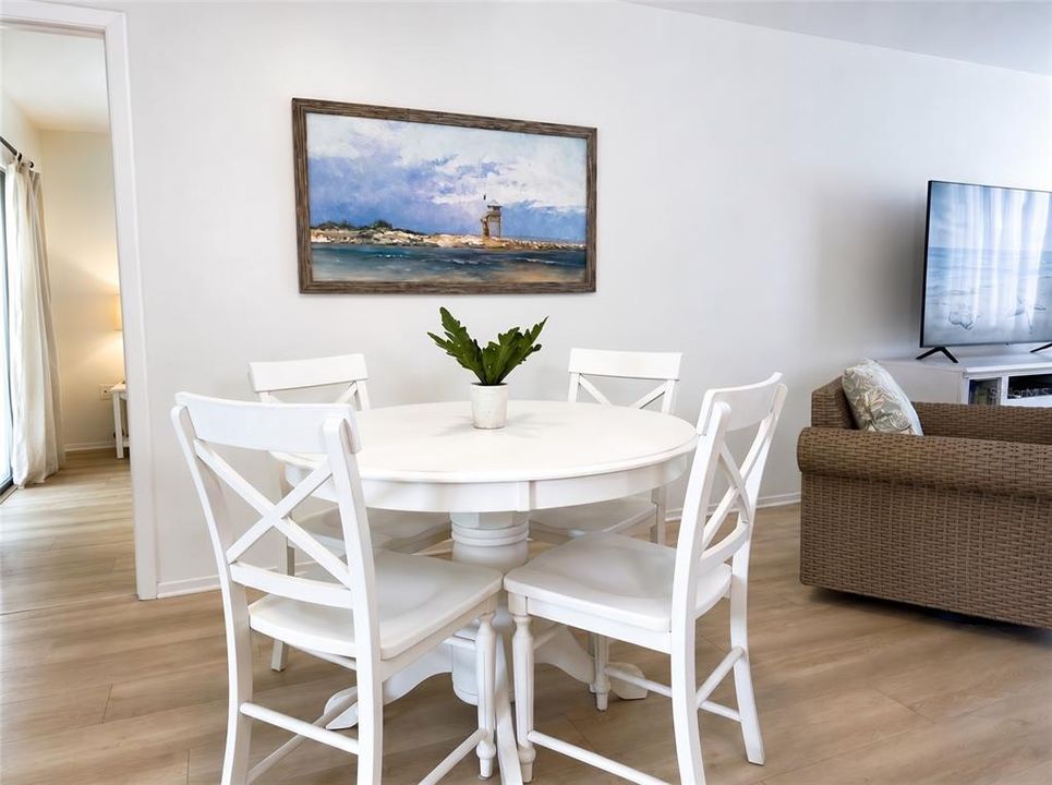 For Sale: $499,500 (3 beds, 2 baths, 1642 Square Feet)