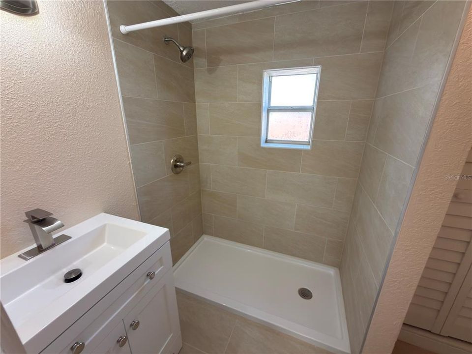 В аренду: $2,500 (3 спален, 2 ванн, 1166 Квадратных фут)