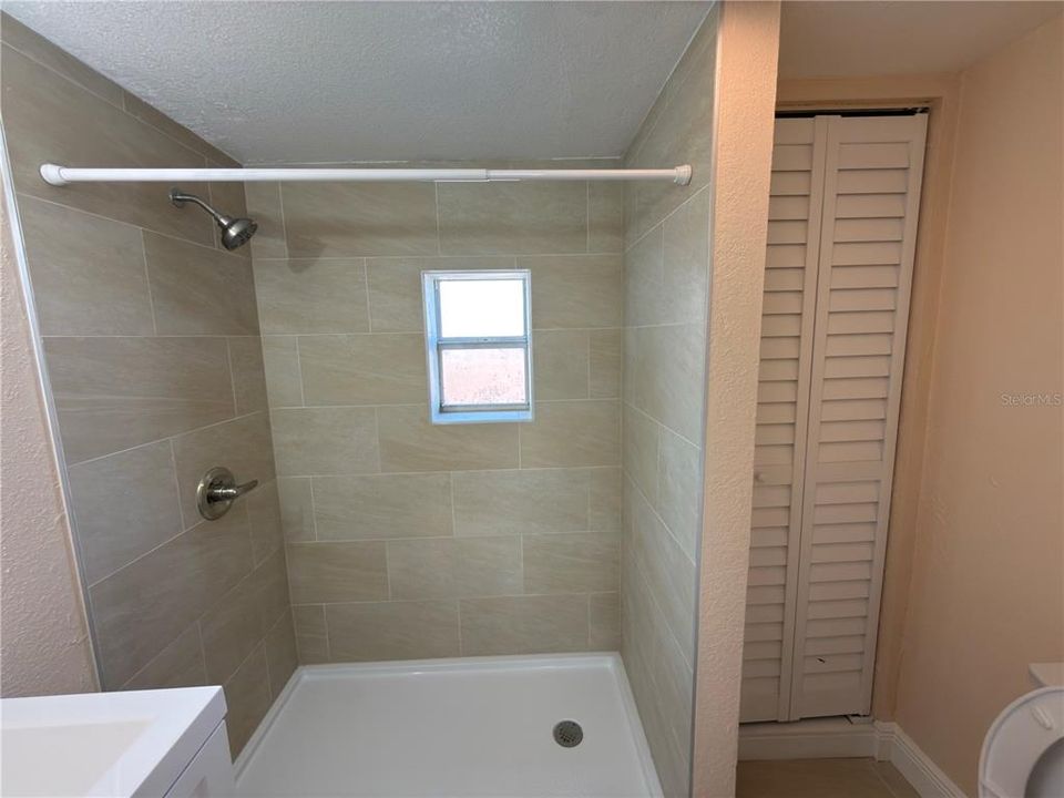 В аренду: $2,500 (3 спален, 2 ванн, 1166 Квадратных фут)