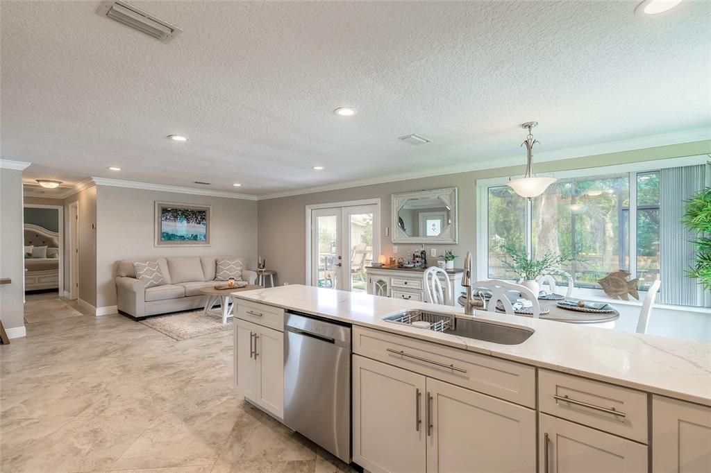 For Sale: $749,000 (3 beds, 2 baths, 1486 Square Feet)