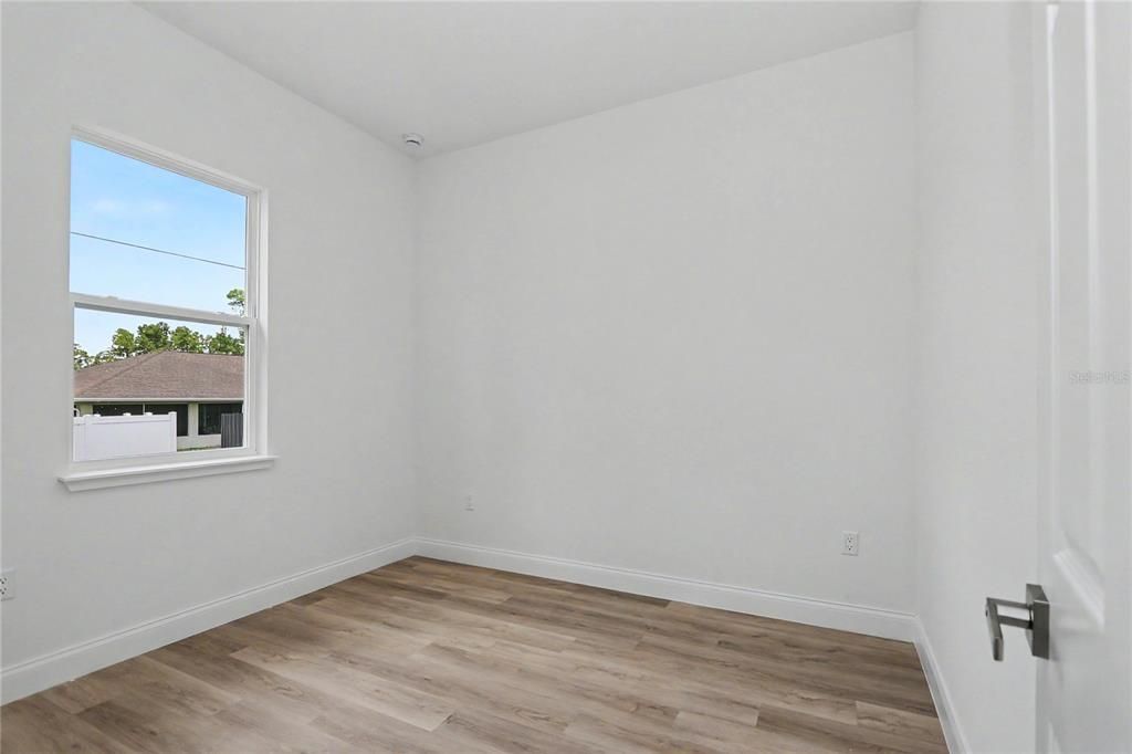 En Venta: $305,900 (4 camas, 2 baños, 1859 Pies cuadrados)