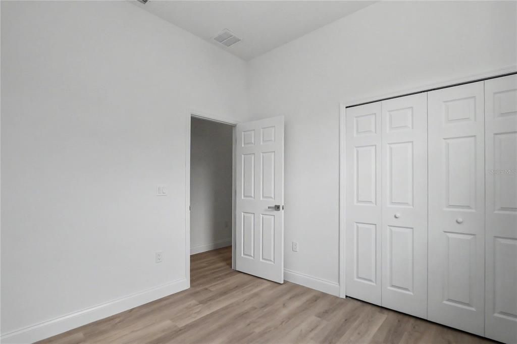 En Venta: $305,900 (4 camas, 2 baños, 1859 Pies cuadrados)