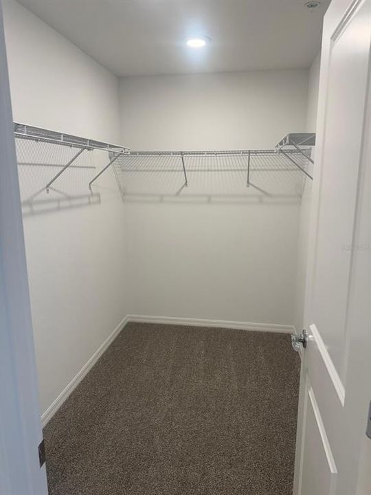 For Rent: $2,850 (4 beds, 3 baths, 1847 Square Feet)