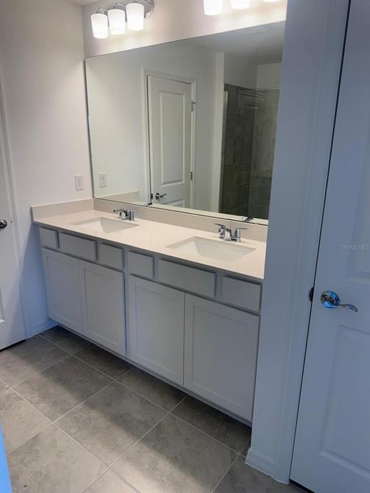 For Rent: $2,850 (4 beds, 3 baths, 1847 Square Feet)