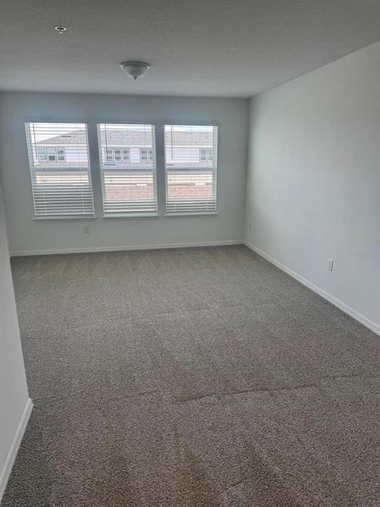 For Rent: $2,850 (4 beds, 3 baths, 1847 Square Feet)