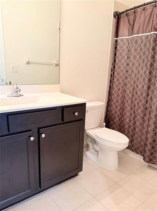 В аренду: $3,650 (3 спален, 2 ванн, 1708 Квадратных фут)