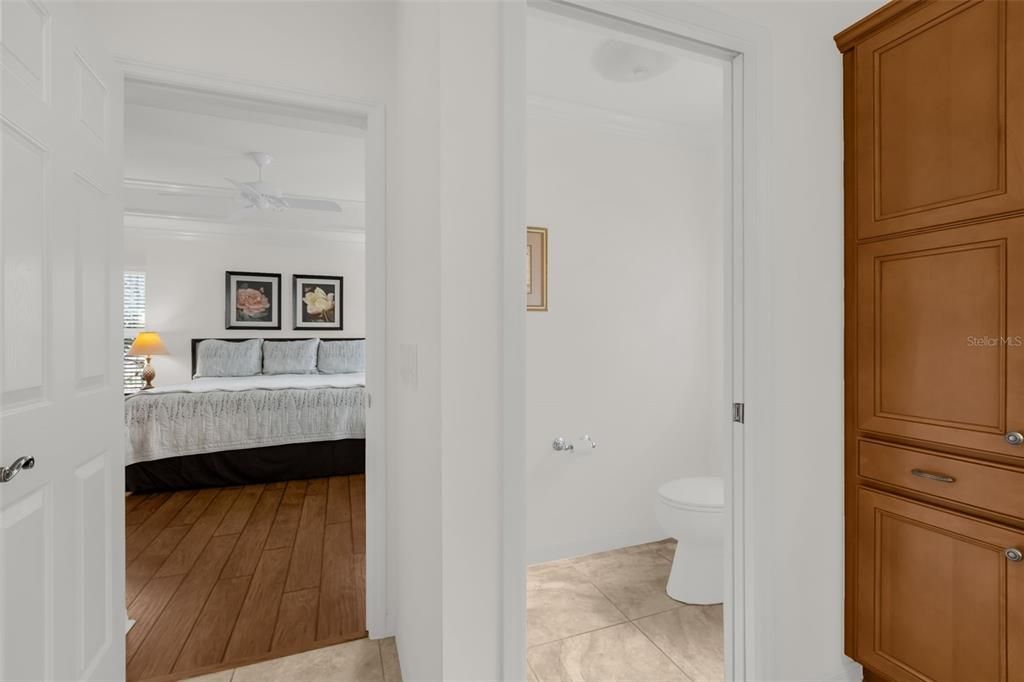 For Sale: $449,900 (3 beds, 2 baths, 1939 Square Feet)