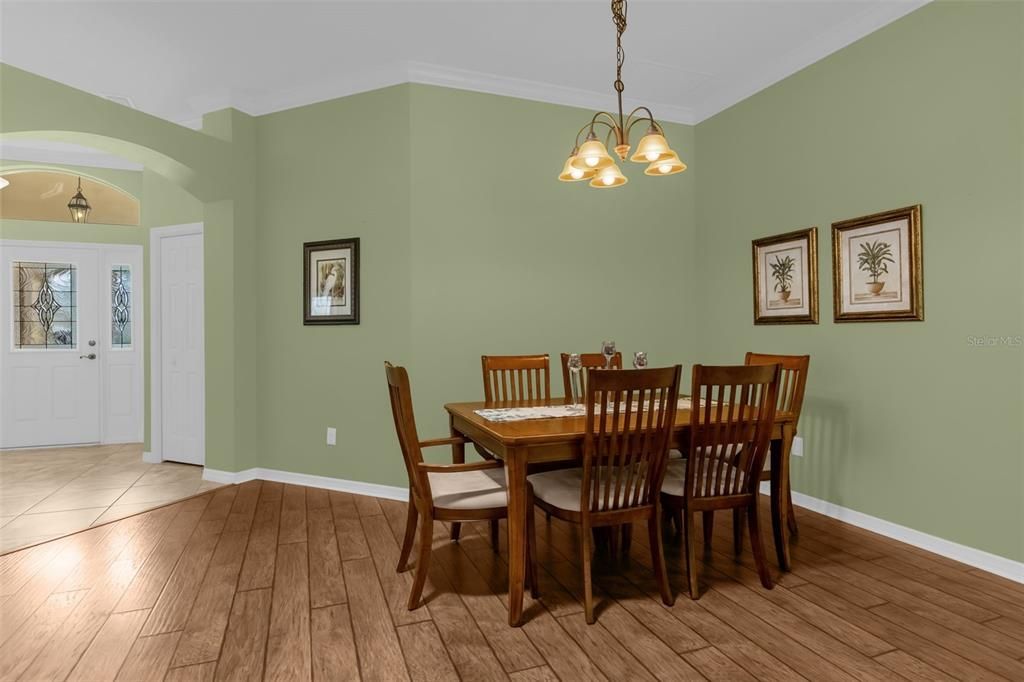 For Sale: $449,900 (3 beds, 2 baths, 1939 Square Feet)