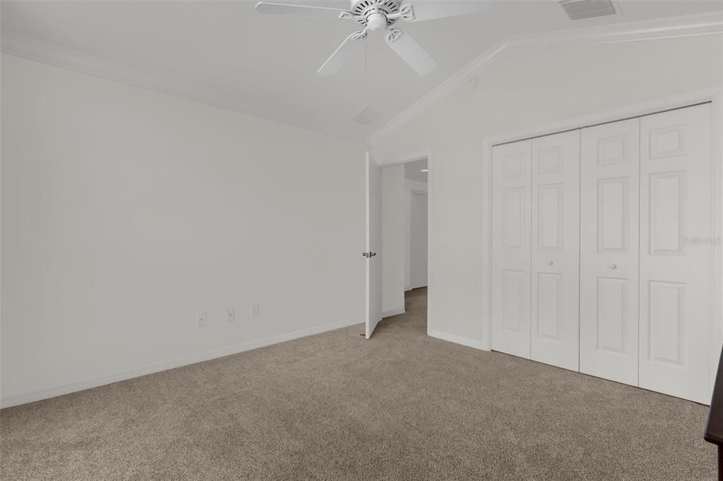 For Sale: $449,900 (3 beds, 2 baths, 1939 Square Feet)