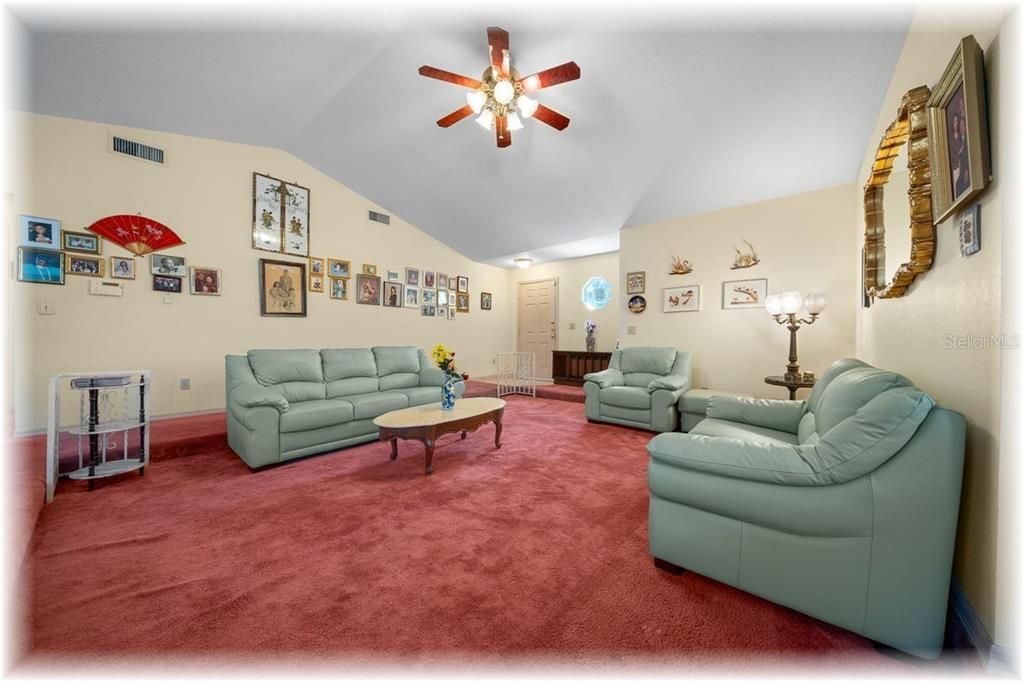 En Venta: $289,900 (3 camas, 2 baños, 1579 Pies cuadrados)