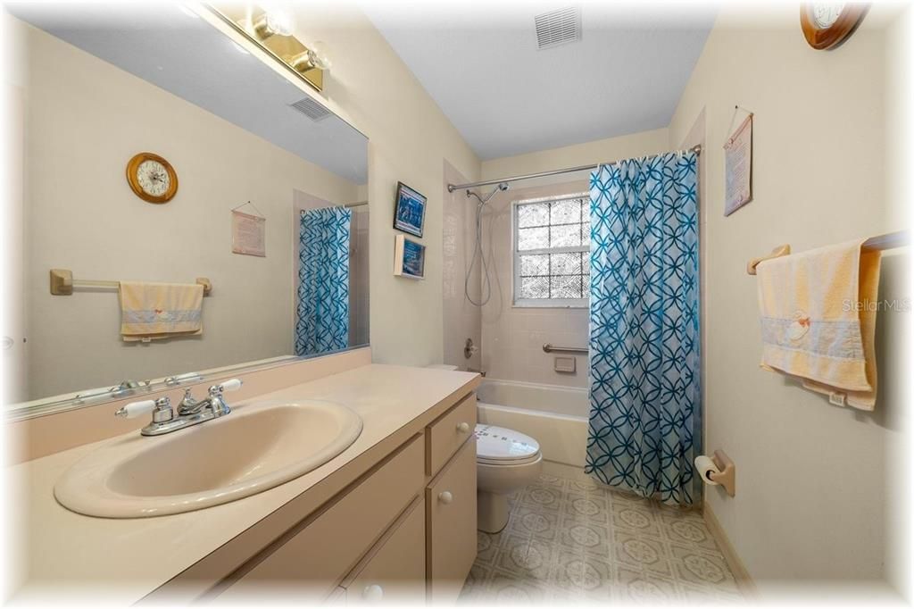 En Venta: $289,900 (3 camas, 2 baños, 1579 Pies cuadrados)