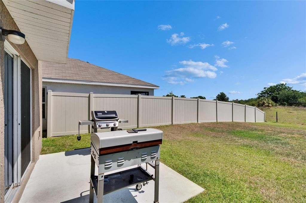 For Sale: $347,500 (4 beds, 2 baths, 2328 Square Feet)
