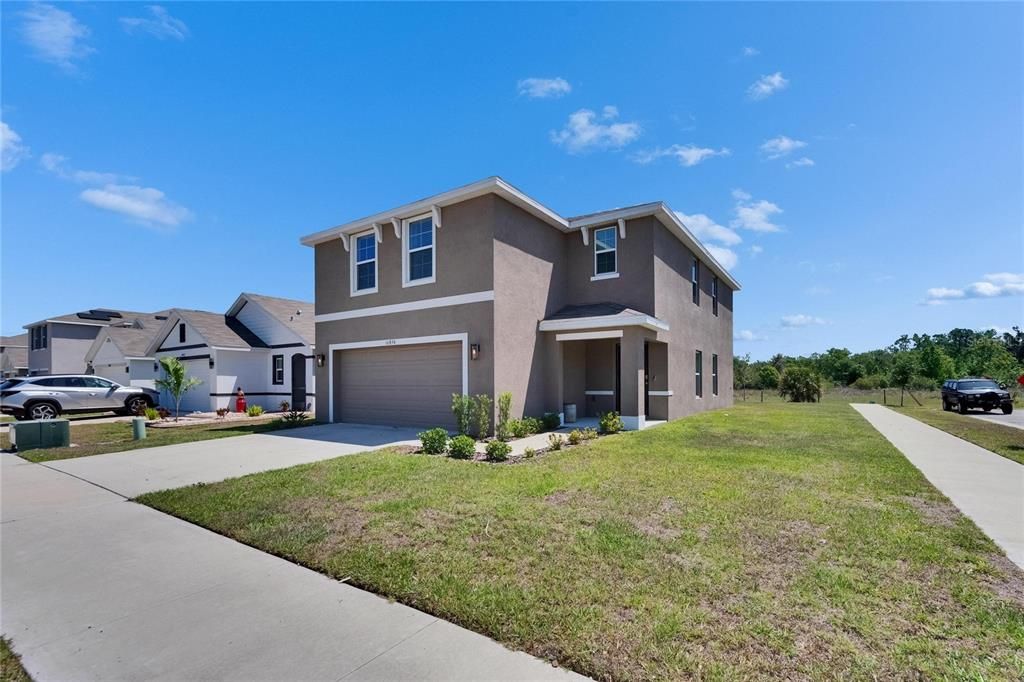 For Sale: $347,500 (4 beds, 2 baths, 2328 Square Feet)