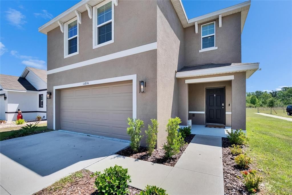 For Sale: $347,500 (4 beds, 2 baths, 2328 Square Feet)