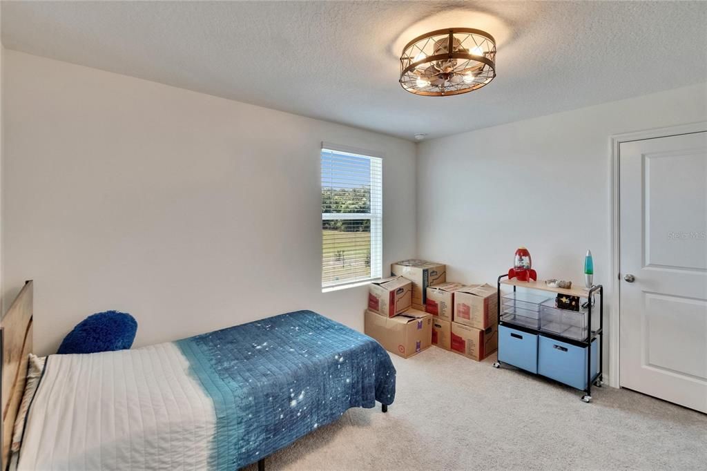 For Sale: $347,500 (4 beds, 2 baths, 2328 Square Feet)