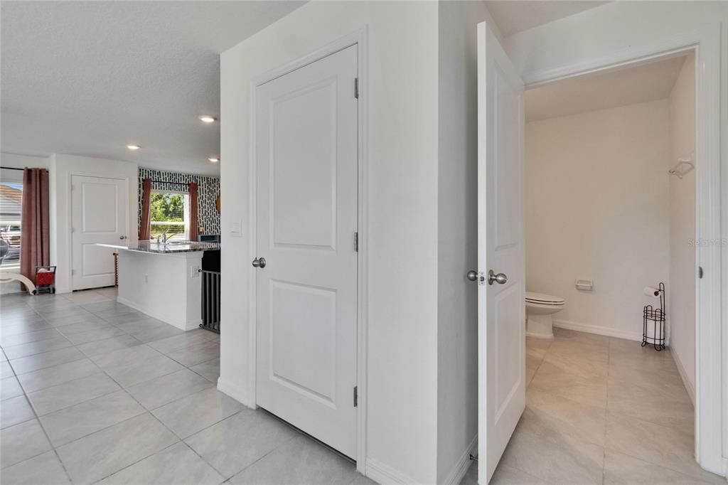 For Sale: $347,500 (4 beds, 2 baths, 2328 Square Feet)