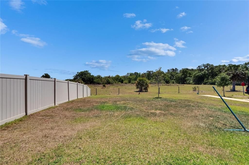 For Sale: $347,500 (4 beds, 2 baths, 2328 Square Feet)