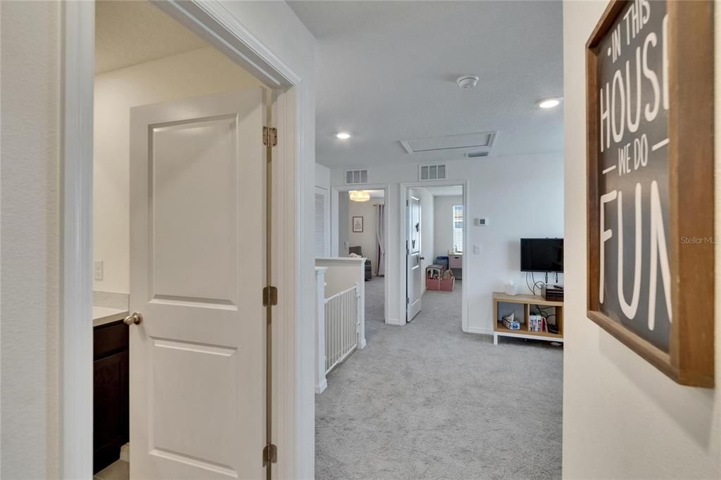 For Sale: $347,500 (4 beds, 2 baths, 2328 Square Feet)