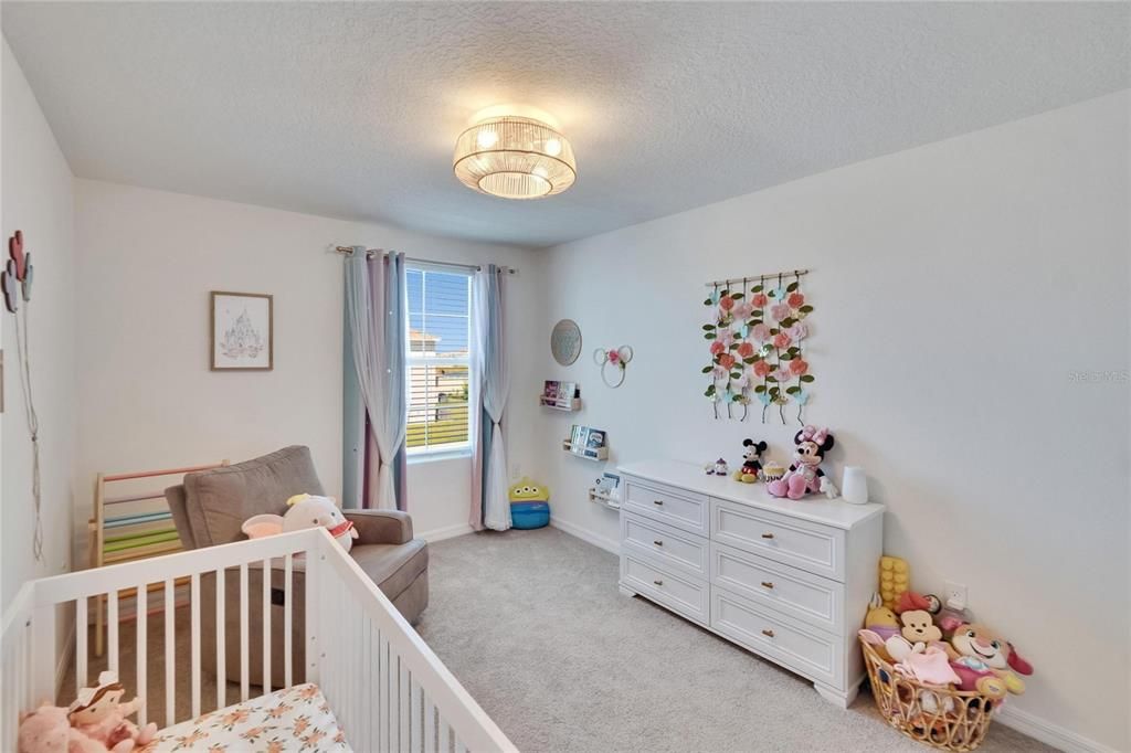 For Sale: $347,500 (4 beds, 2 baths, 2328 Square Feet)