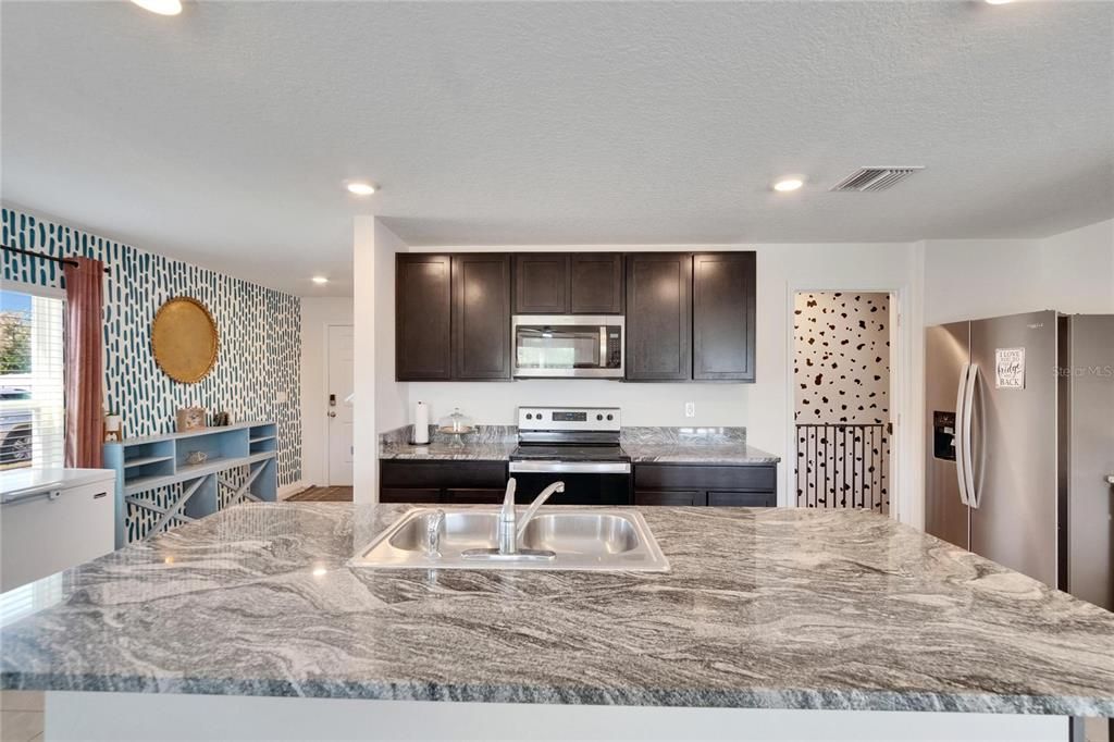 For Sale: $347,500 (4 beds, 2 baths, 2328 Square Feet)