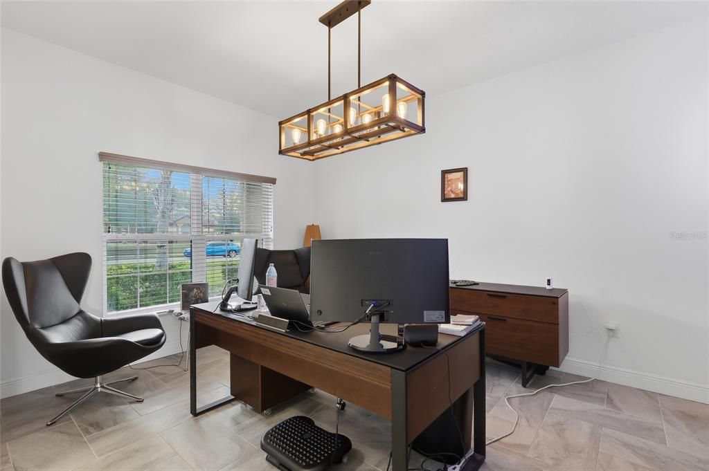 For Sale: $915,000 (5 beds, 3 baths, 3268 Square Feet)