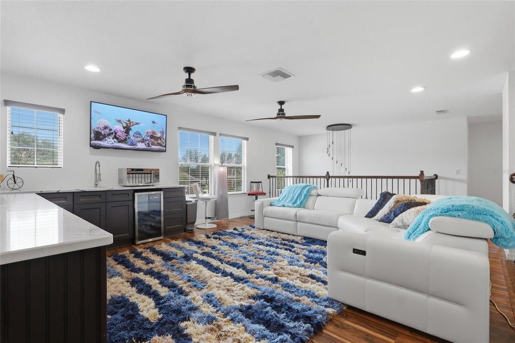 For Sale: $915,000 (5 beds, 3 baths, 3268 Square Feet)
