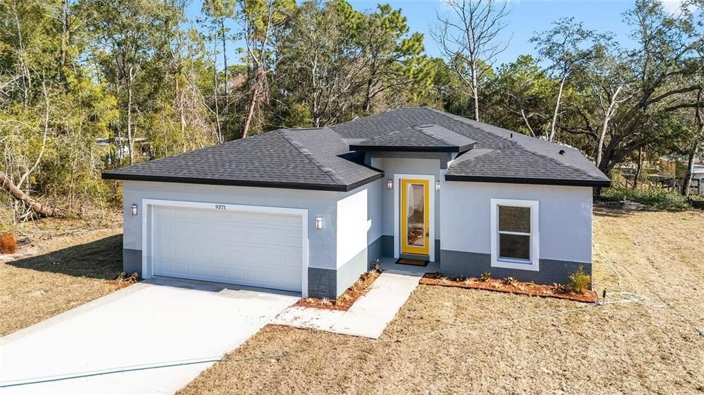 Active With Contract: $1,750 (3 beds, 2 baths, 1411 Square Feet)