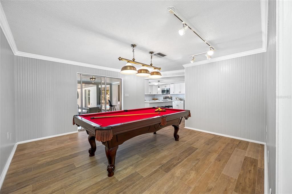 For Rent: $5,000 (4 beds, 2 baths, 2100 Square Feet)