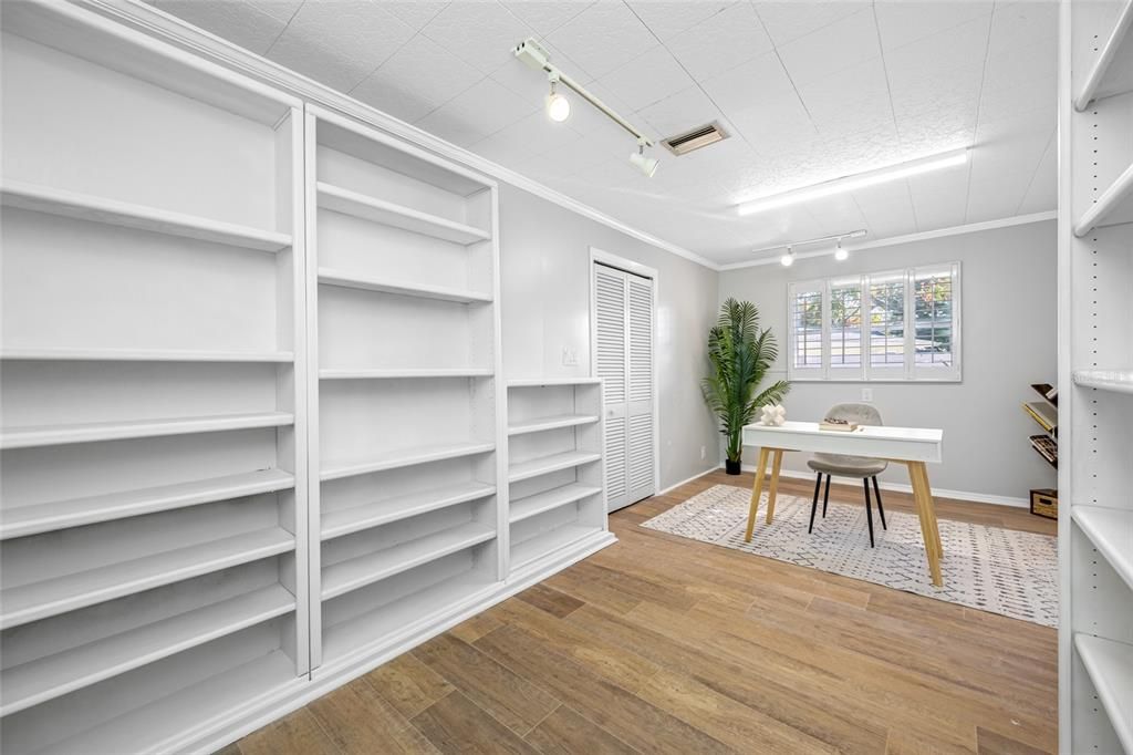 For Rent: $5,000 (4 beds, 2 baths, 2100 Square Feet)