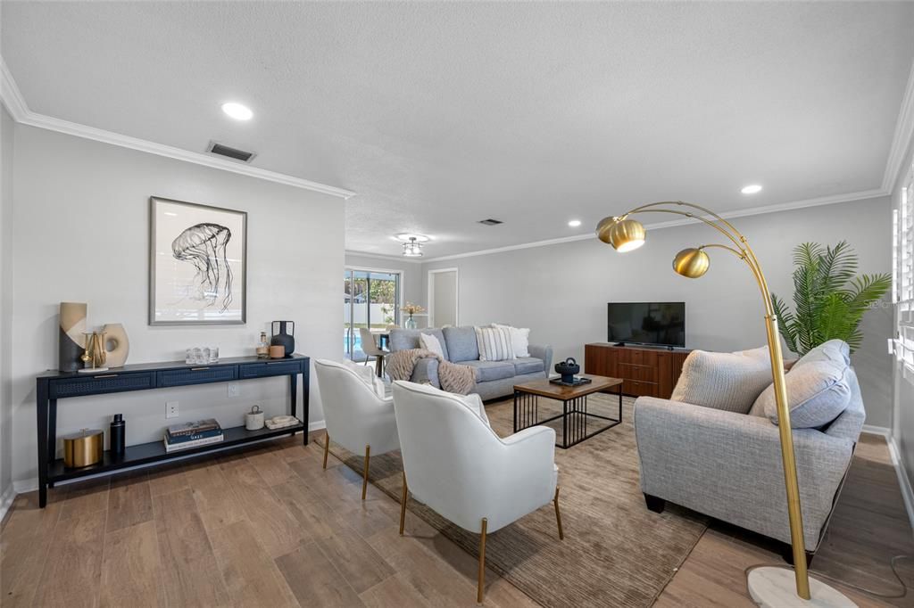 For Rent: $5,000 (4 beds, 2 baths, 2100 Square Feet)
