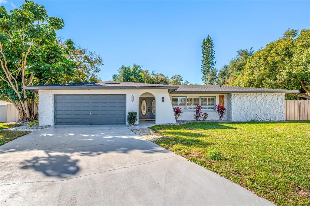 For Rent: $5,000 (4 beds, 2 baths, 2100 Square Feet)