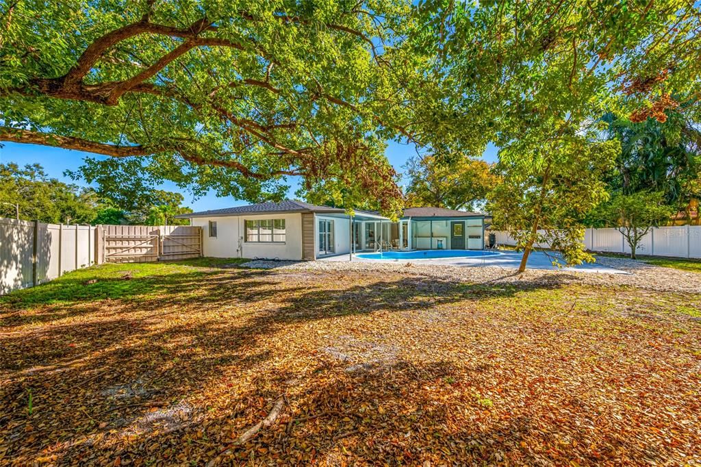 For Rent: $5,000 (4 beds, 2 baths, 2100 Square Feet)