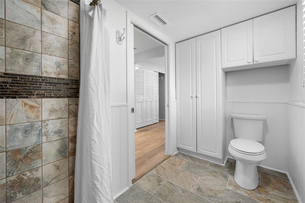 For Rent: $5,000 (4 beds, 2 baths, 2100 Square Feet)