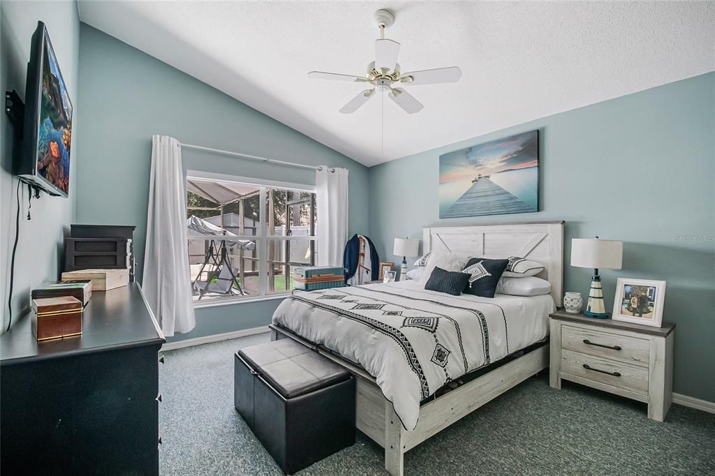 For Sale: $489,900 (4 beds, 2 baths, 1822 Square Feet)