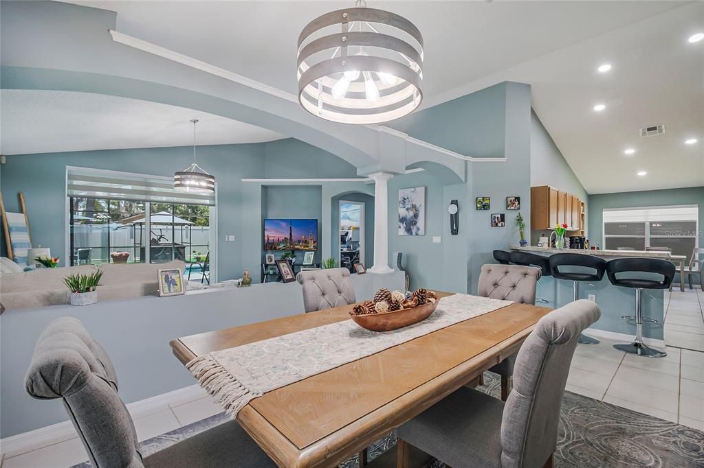For Sale: $489,900 (4 beds, 2 baths, 1822 Square Feet)