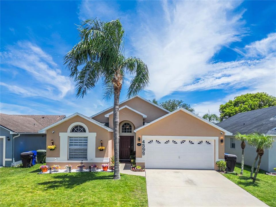 For Sale: $489,900 (4 beds, 2 baths, 1822 Square Feet)